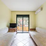 Apartment Cozy Seaside By Ps Golem (Tirana)